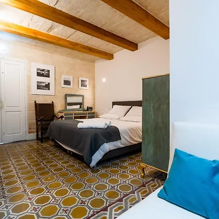 Monreal Boutique Townhouse - R024rm1 *