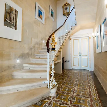 Monreal Boutique Townhouse - R024rm1
